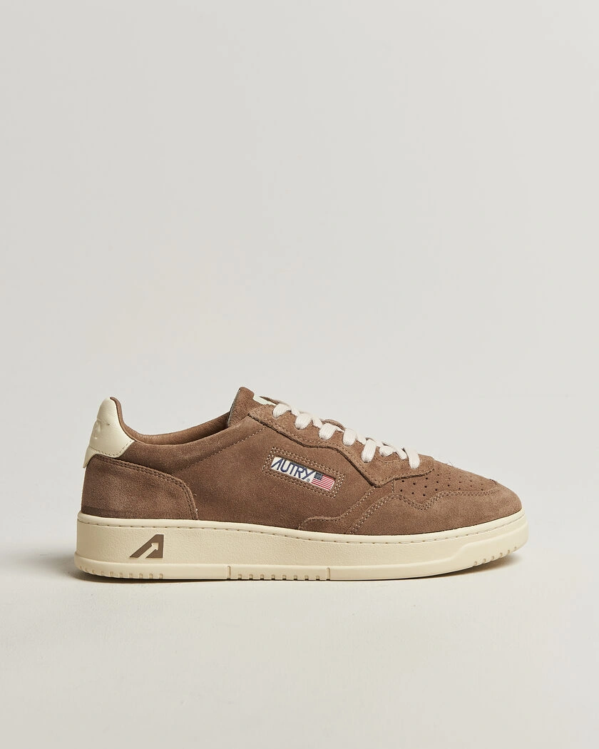 Autry Medalist Low Sneaker Cigar/White – Marrón
