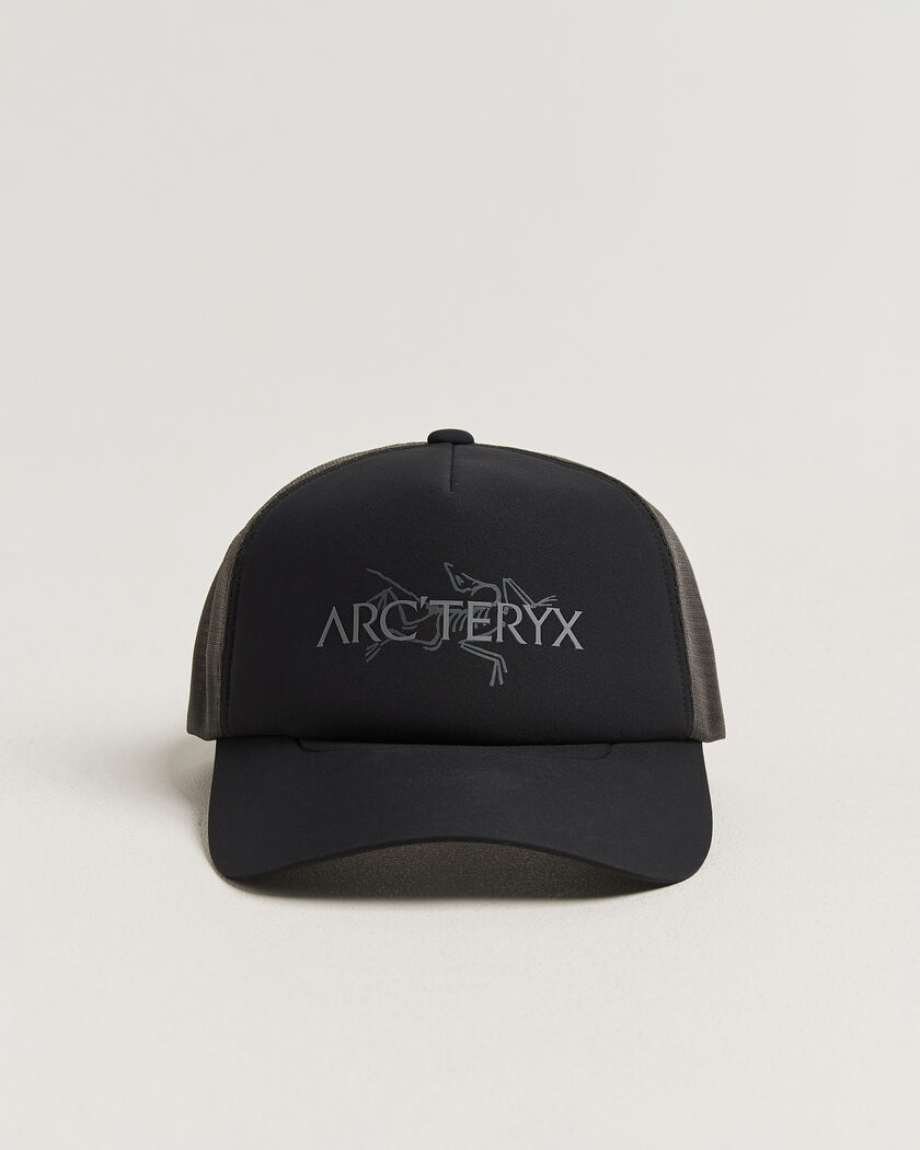 Arc'teryx Bird Word Trucker Cap Black/Cloud – Negro