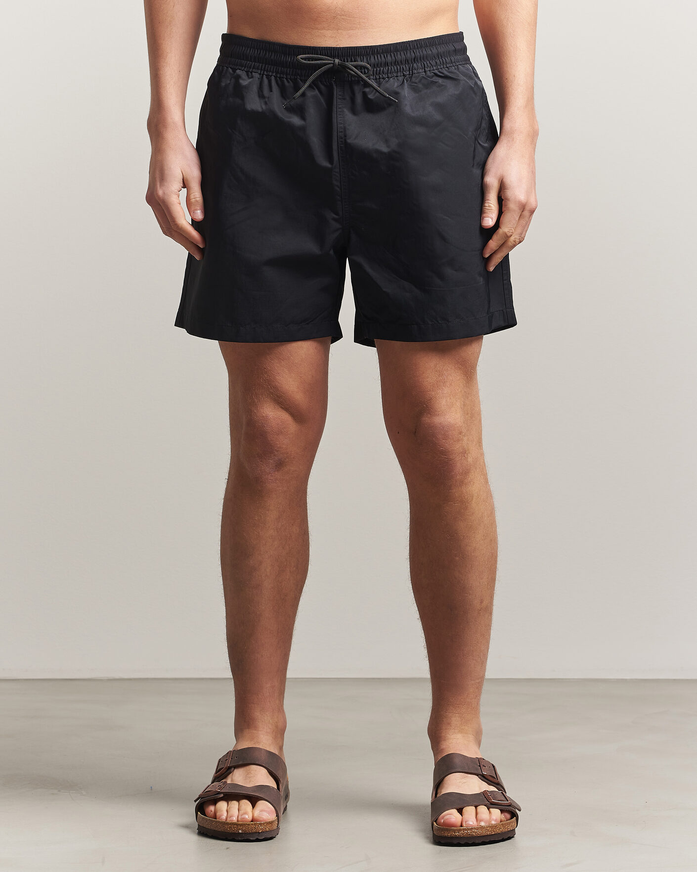 Hombres | Bañadores | Colorful Standard | Classic Organic Swim Shorts Deep Black
