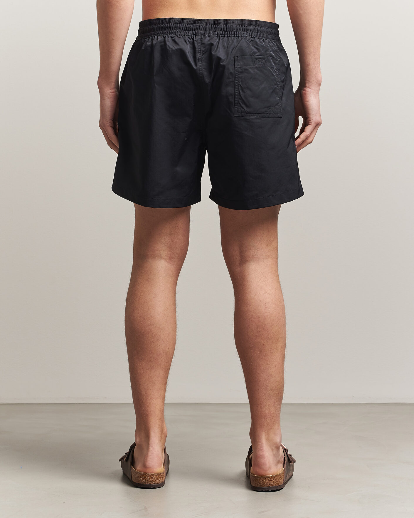 Hombres | Bañadores | Colorful Standard | Classic Organic Swim Shorts Deep Black