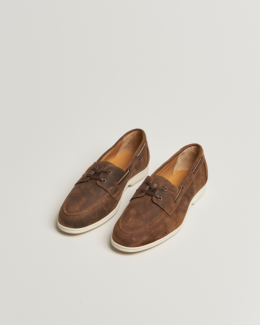 Hombres | Zapatos náuticos | Myrqvist | Sandhamn Boat Shoe Waxed Chestnut Suede