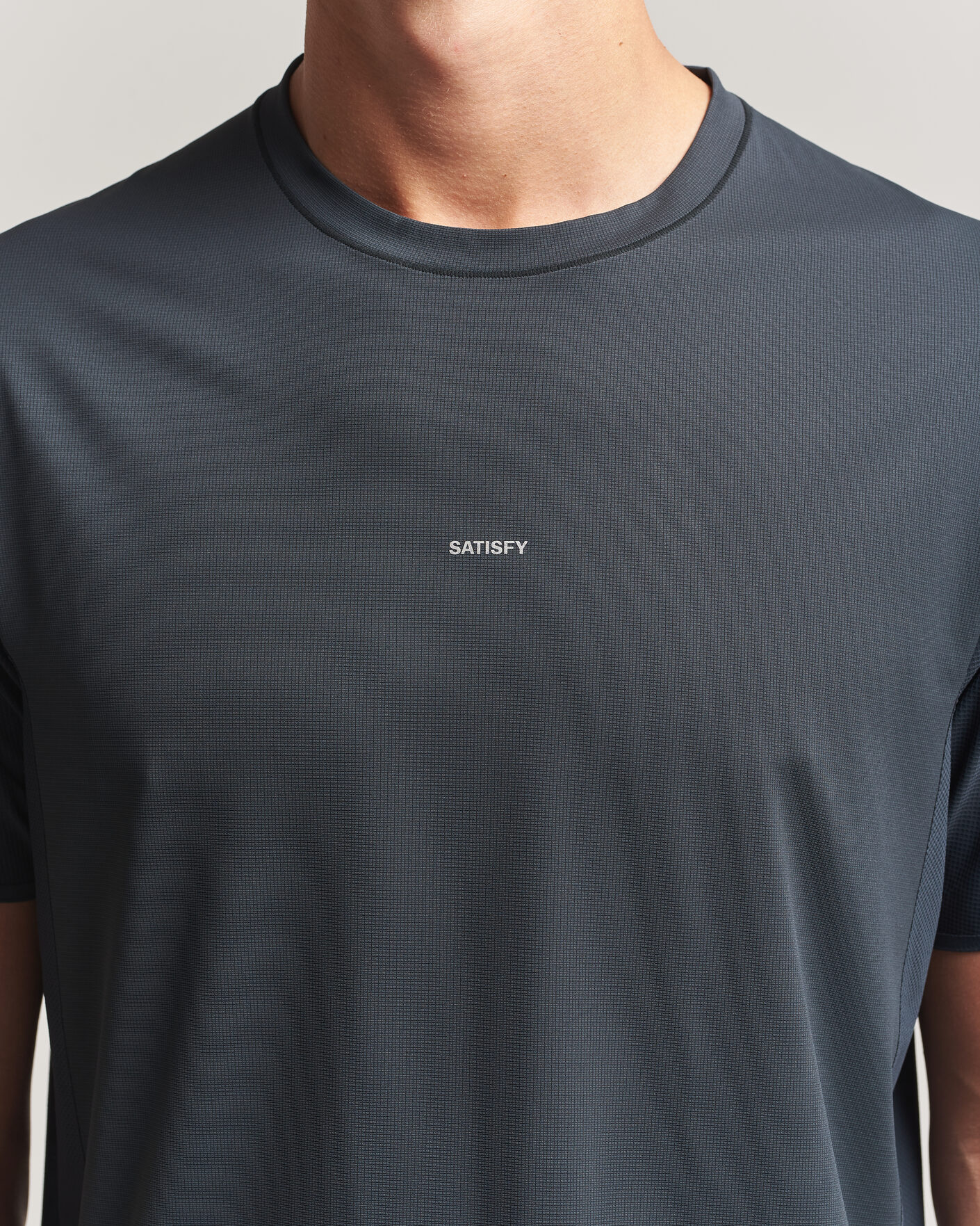Hombres | Camisetas | Satisfy | AuraLite UV T-Shirt Black
