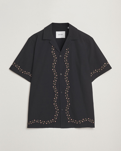 LES DEUX Lesley Embroidery Short Sleeve Shirt Black – Negro