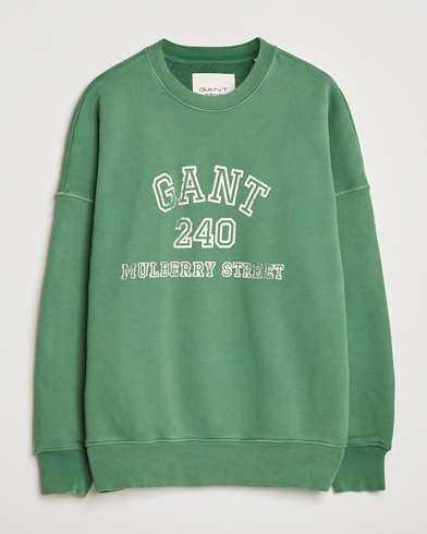 GANT 240 Mulberry Street Vintage Graphic Crew Neck Sweatshirts Forest Green – Verde