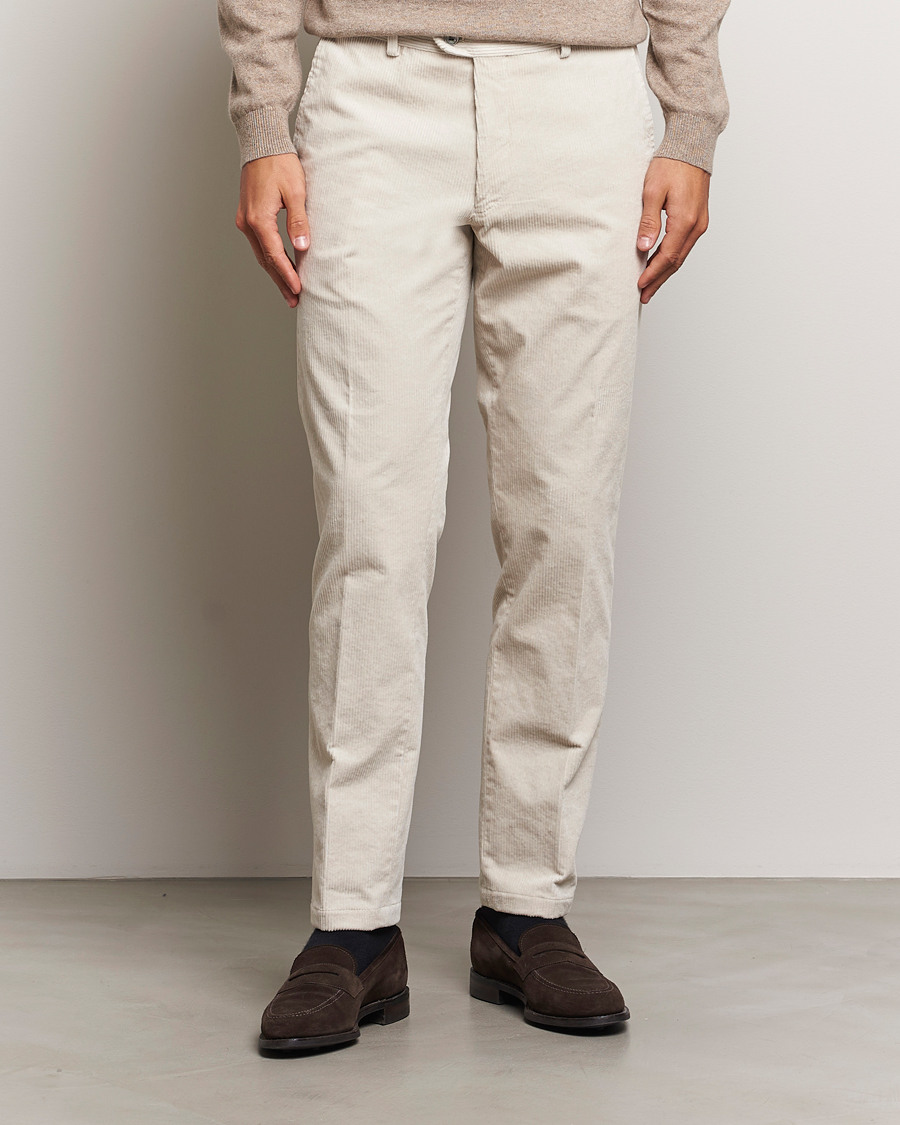 Hombres |  | Oscar Jacobson | Denz Corduroy Trousers White