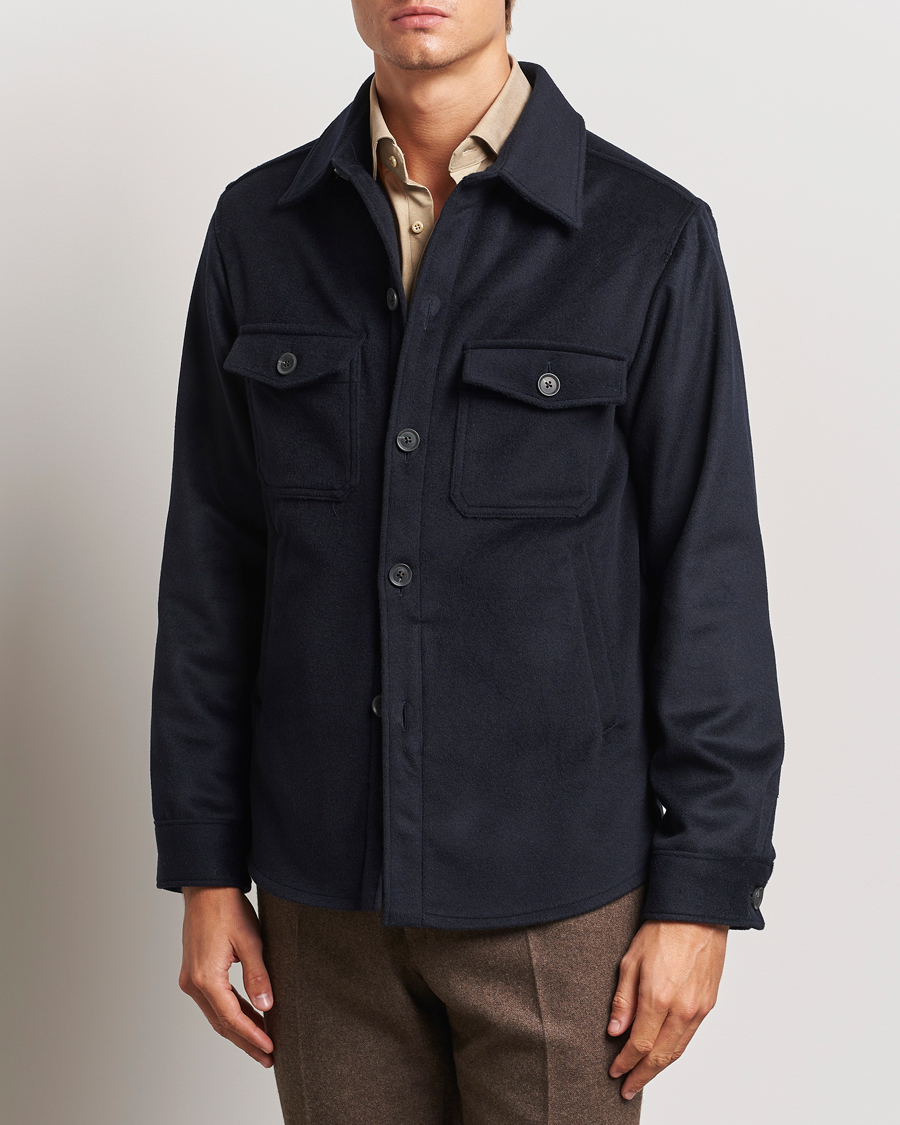 Hombres | An Overshirt Occasion | Oscar Jacobson | Maverick Wool/Cashmere Shirt Jacket Navy