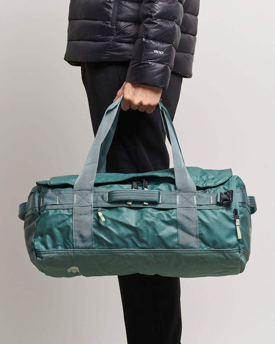 Hombres | The North Face Base Camp Voyager 42L Dark Sage | The North Face | Base Camp Voyager 42L Dark Sage