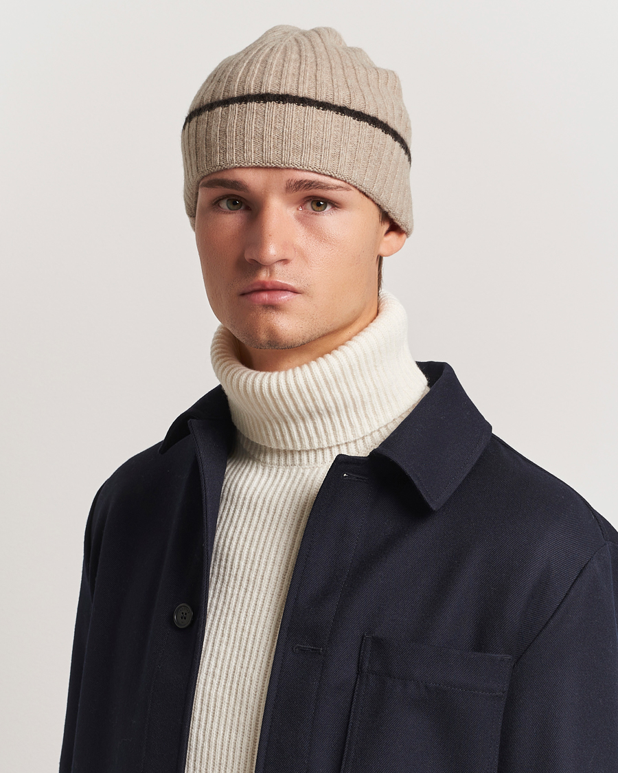 Hombres |  | Amanda Christensen | Rib Knitted Cashmere Paspoal Cap Beige Melange