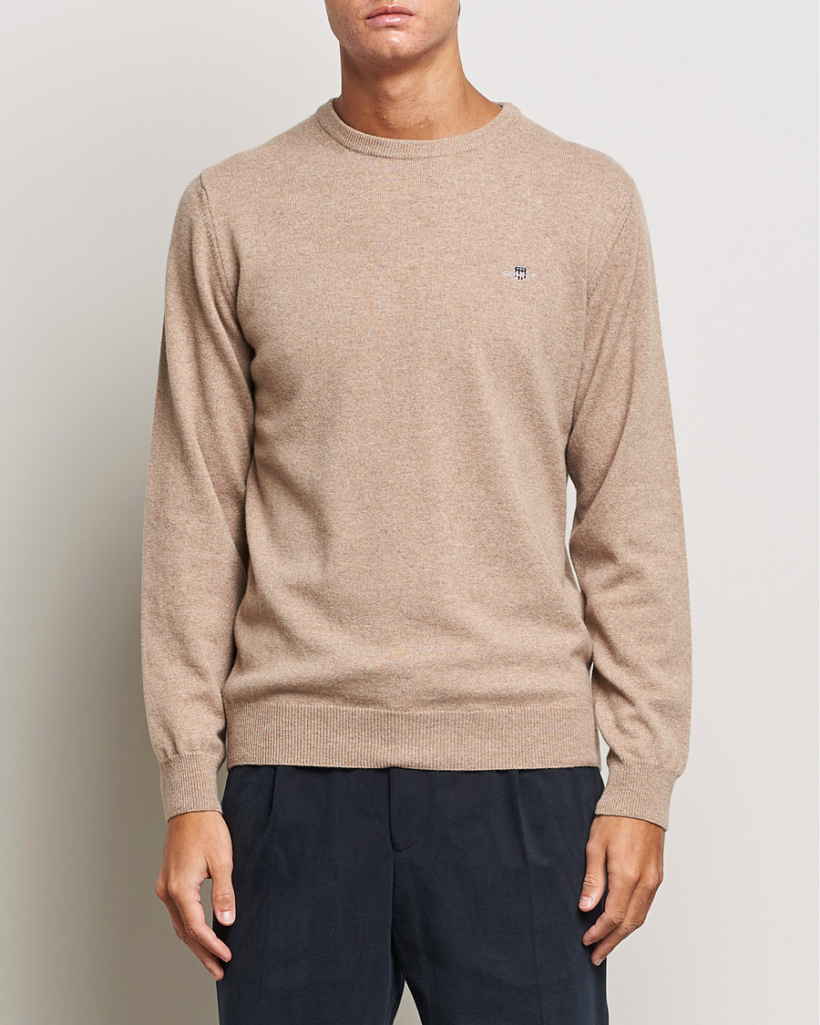 Hombres |  | GANT | Lambswool Crew Neck Pullover Dark Sand