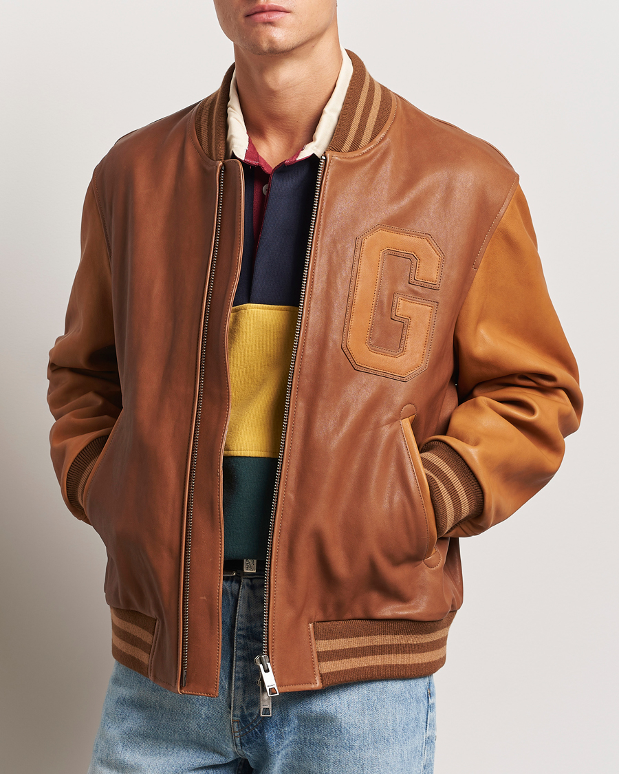 Hombres |  | GANT | Leather Varsity Jacket Brown Sugar