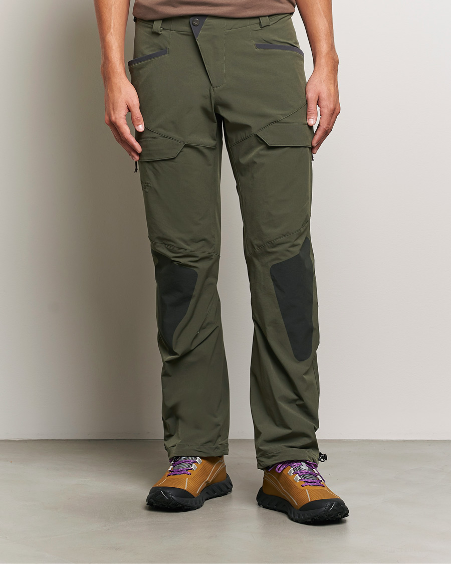 Hombres | Pantalones | Klättermusen | Misty 2.0 Softshell Pants Dark Dusty Green