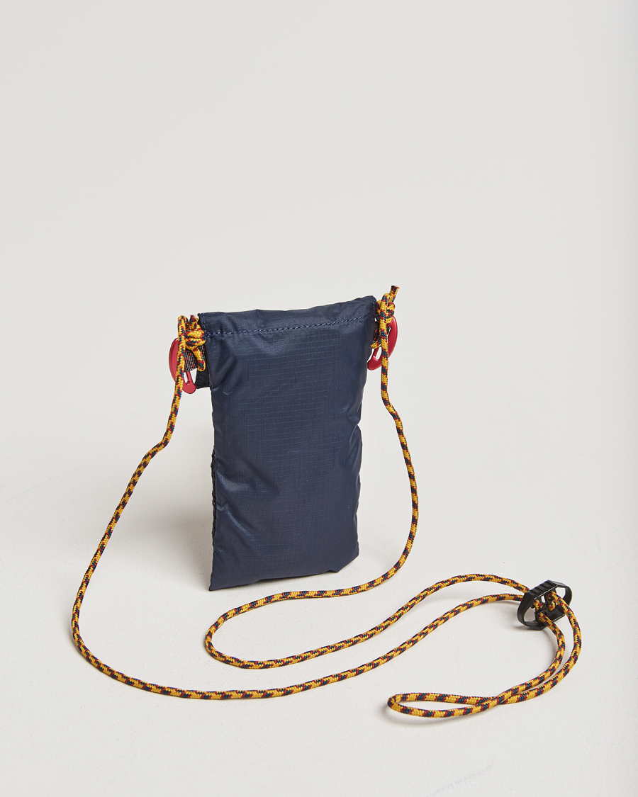 Hombres |  | Klättermusen | Algir Lanyard Pocket Bag Indigo Blue