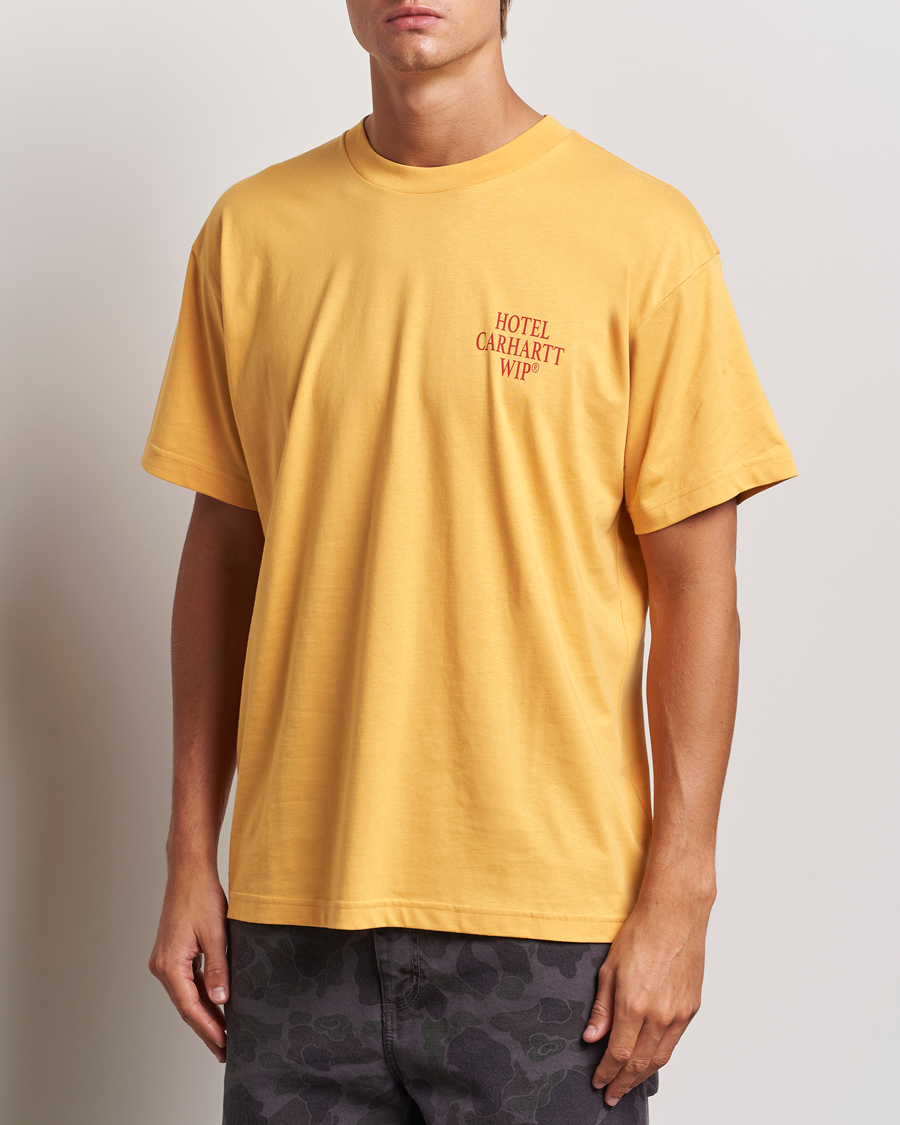 Hombres |  | Carhartt WIP | Hotel Keys Organic Cotton T-Shirt Winter Spice