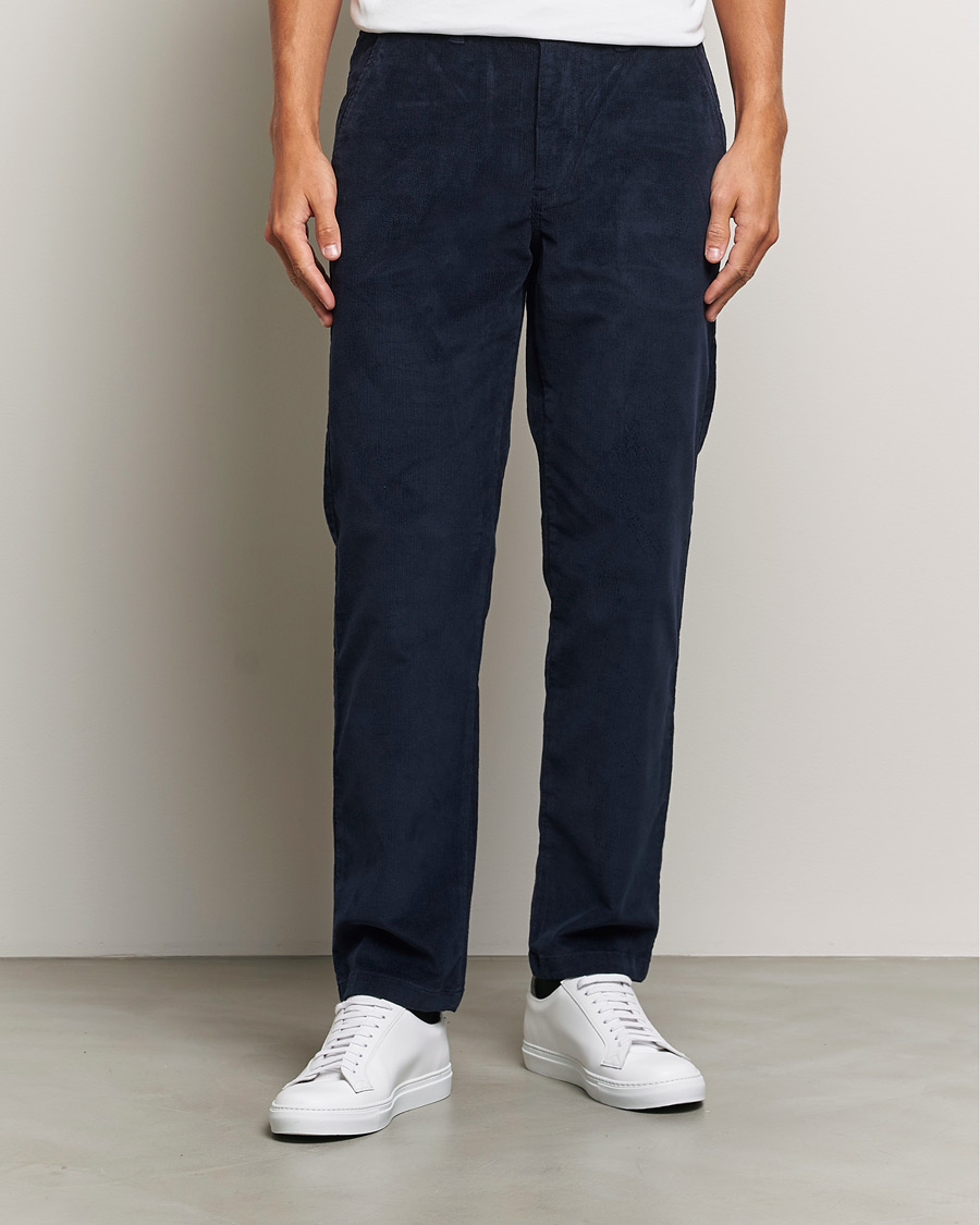 Hombres | Pantalones de pana | KnowledgeCotton Apparel | Chuck Regular Cord Trousers Navy