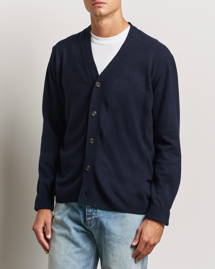 Hombres | Nuevas marcas | KnowledgeCotton Apparel | Lambswool Cardigan Navy