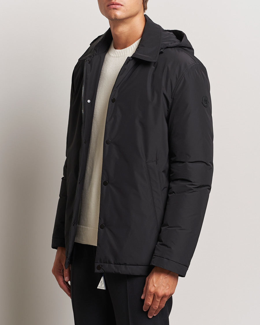 Hombres |  | Moncler | Sella Nylon Coat Black