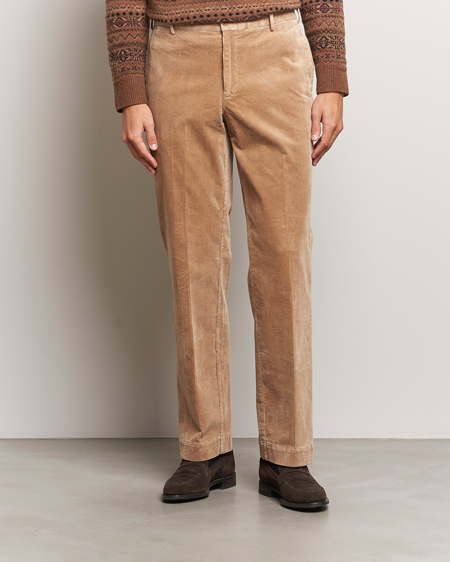 Hombres |  | Polo Ralph Lauren | Corduroy Pleated Trousers Hazelnut