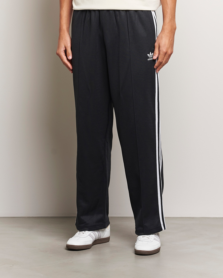 Hombres |  | adidas Originals | Firebird Baggy Pant Black