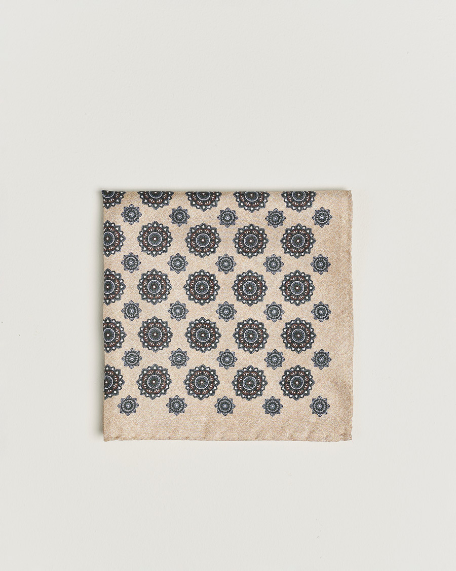 Hombres |  | Amanda Christensen | Silk Twill Printed Flower Pocket Square Cream