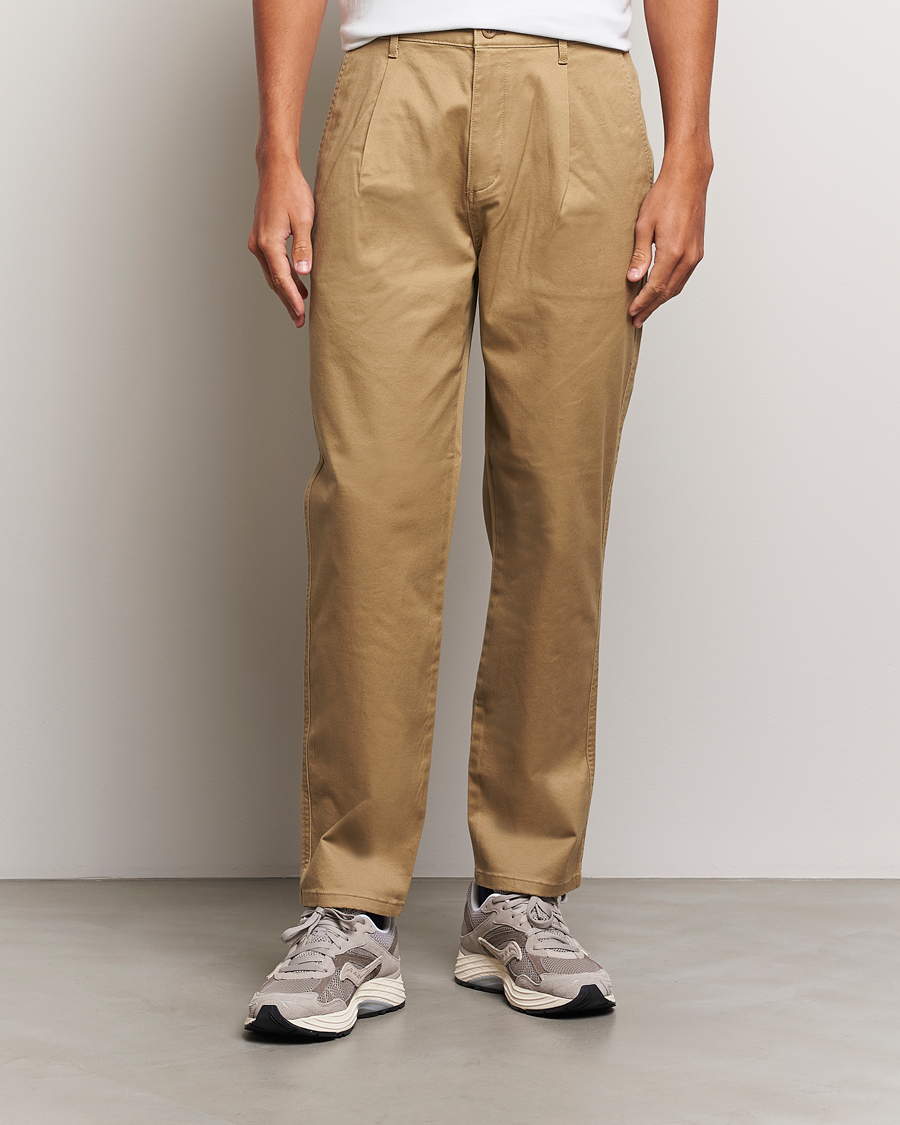 Hombres |  | Dockers | Original Pleated Cotton Chino Harvest Gold