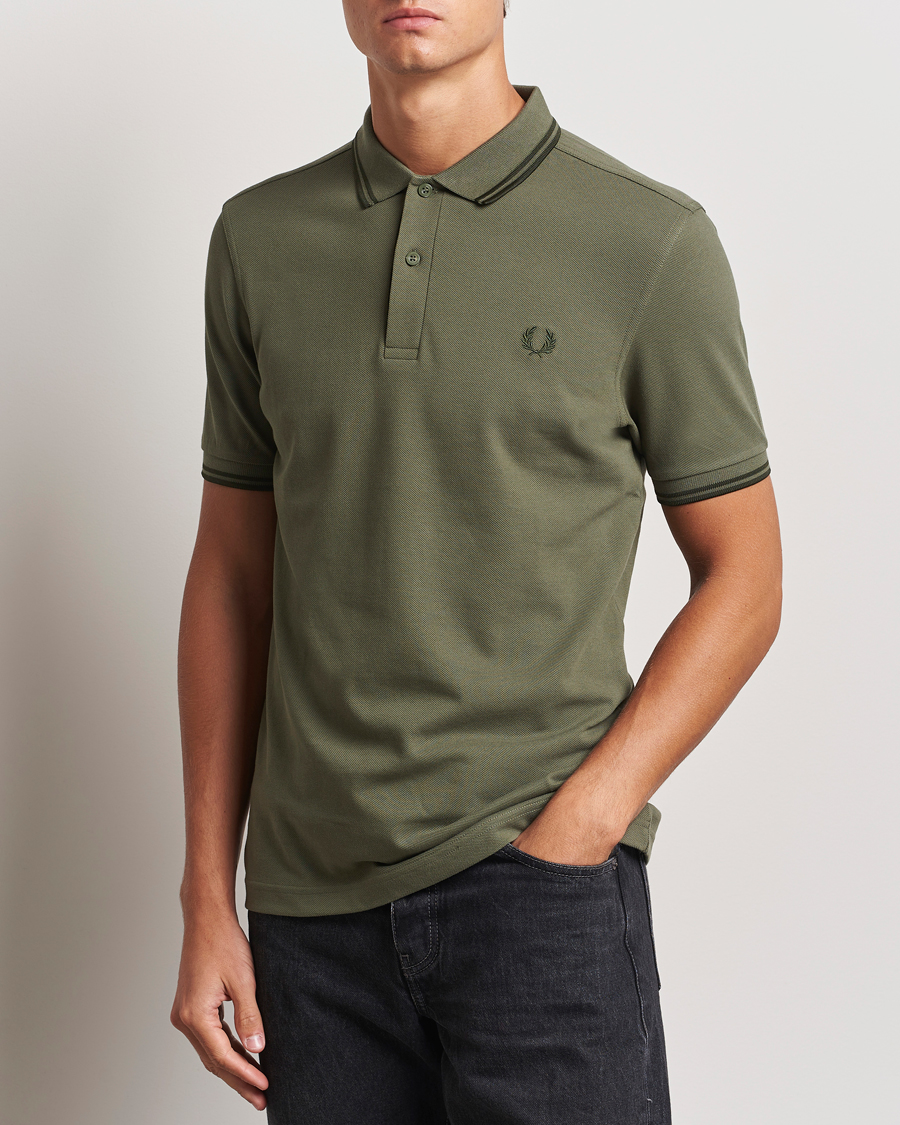 Hombres |  | Fred Perry | Twin Tipped Shirt Laurel Green