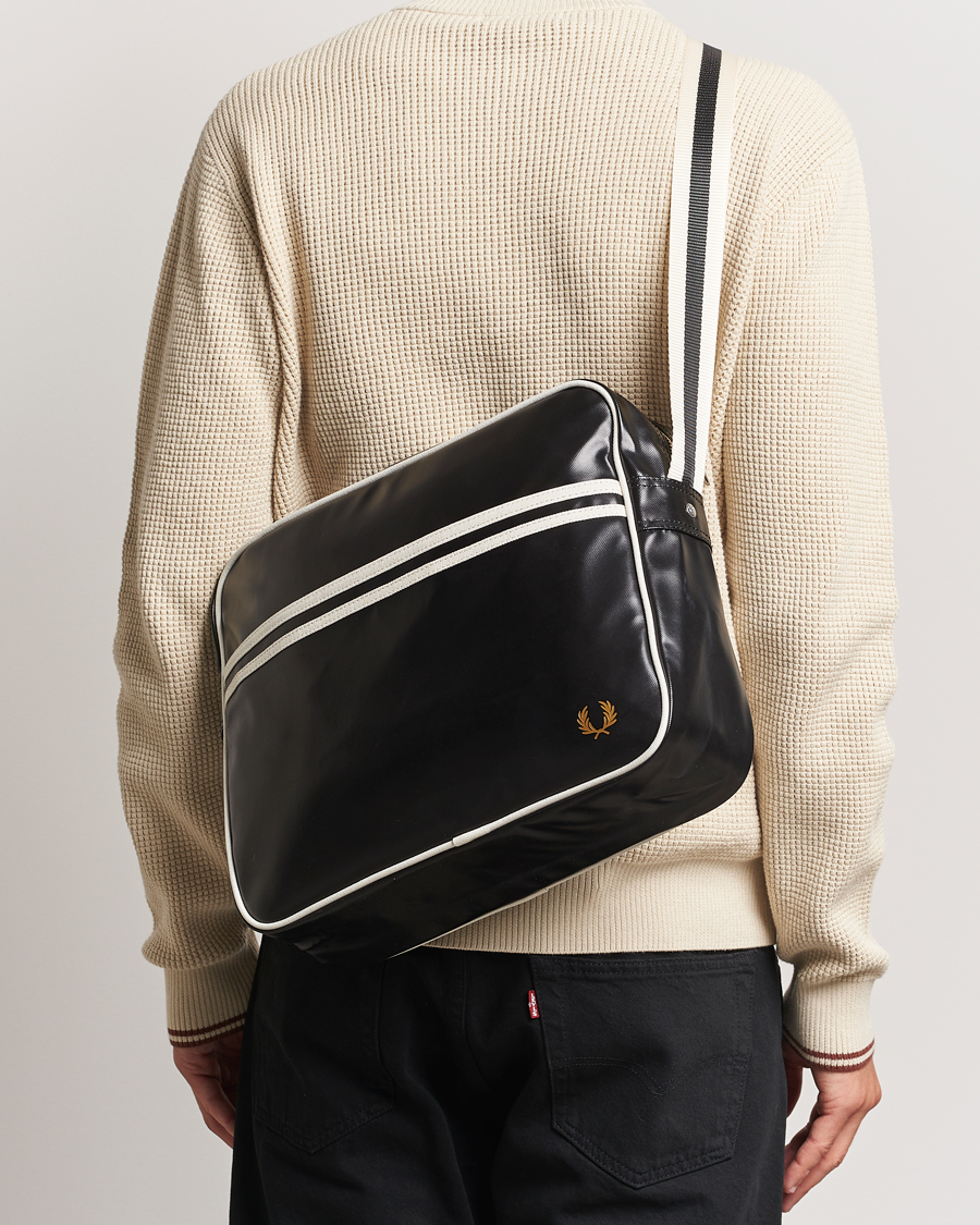 Hombres |  | Fred Perry | Classic Shoulder Bag Black/Ecru