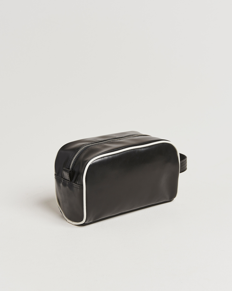 Hombres |  | Fred Perry | Classic Washbag Black/Ecru