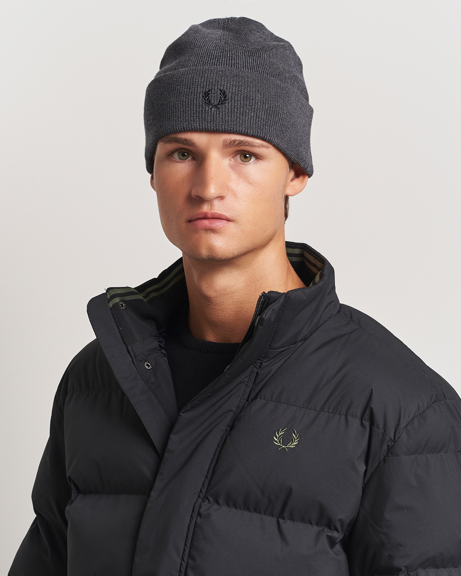 Hombres |  | Fred Perry | Merino Wool Beanie Dark Grey Marl