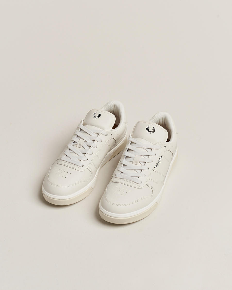 Hombres |  | Fred Perry | B300 Textured Leather Sneaker White