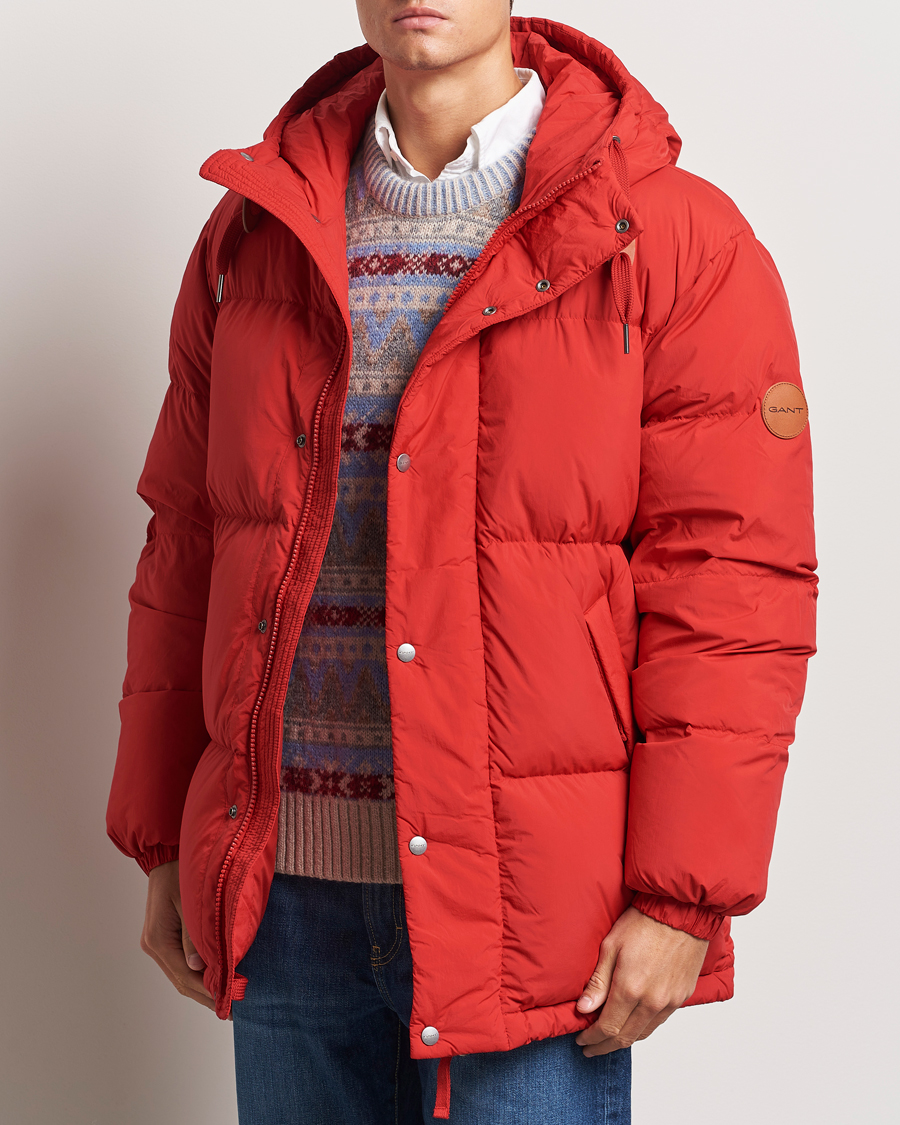 Hombres |  | GANT | Expedition Down Puffer Ruby Red