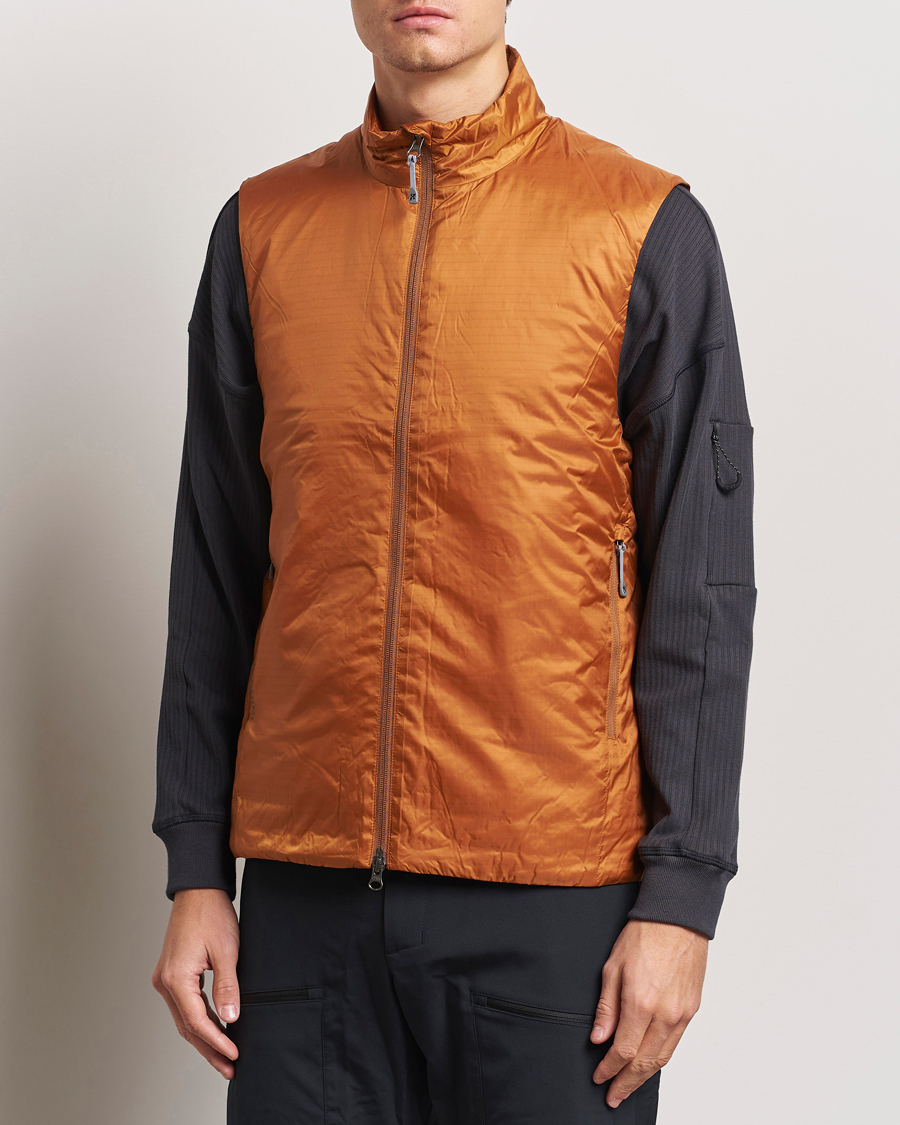 Hombres |  | Houdini | Dunfri Primaloft Padded Vest Rust Brown