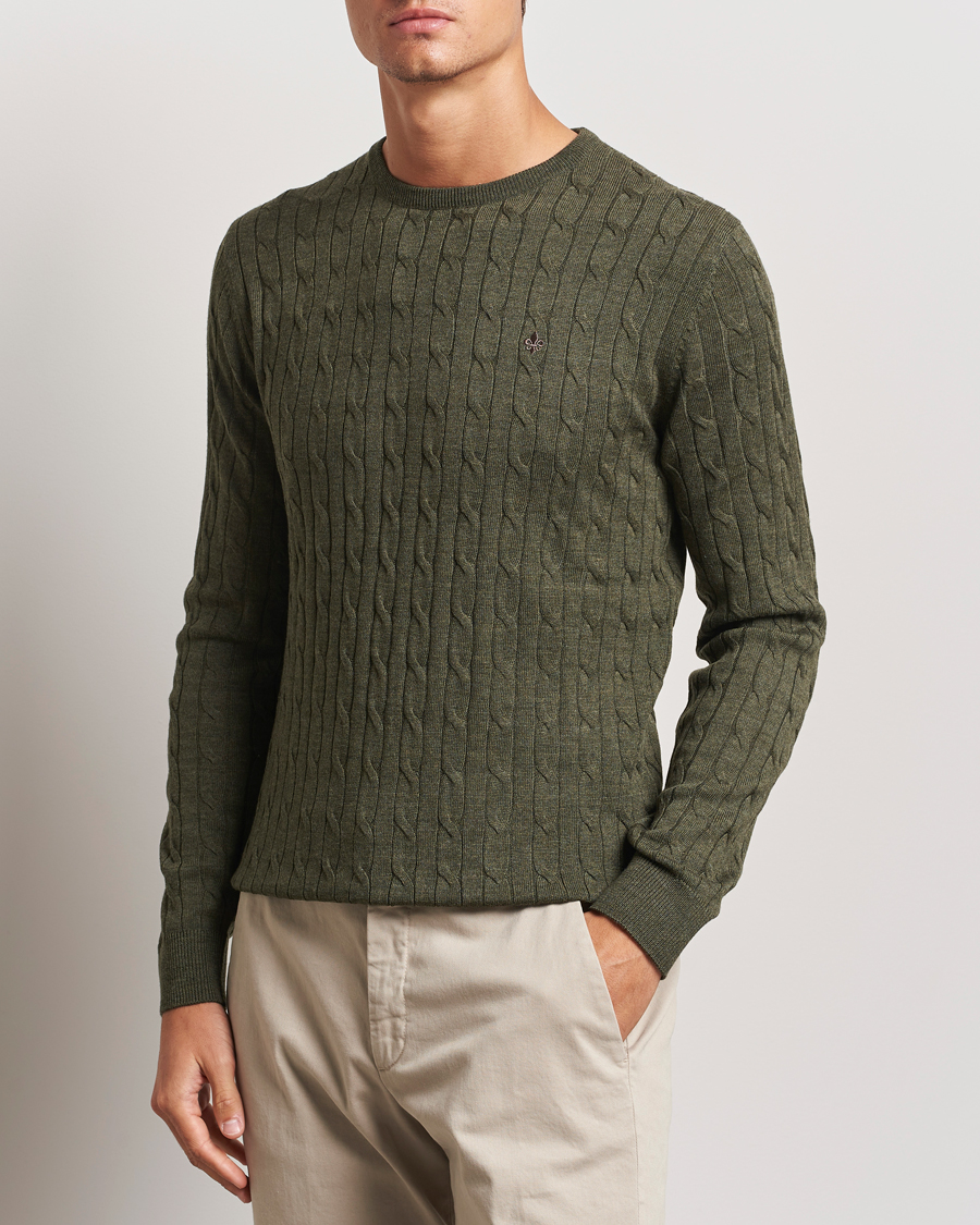 Hombres |  | Morris | Merino Cable O-Neck Olive