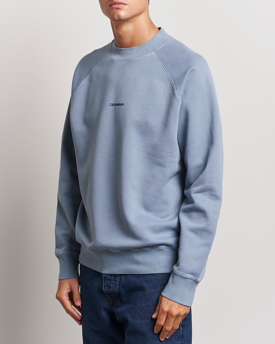 Hombres |  | C.P. Company | Brushed Emerized Fleece Sweatshirt Light Blue