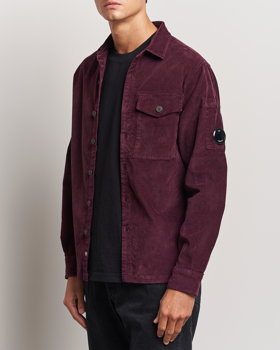 Hombres |  | C.P. Company | Corduroy Lens Overshirt Burgundy