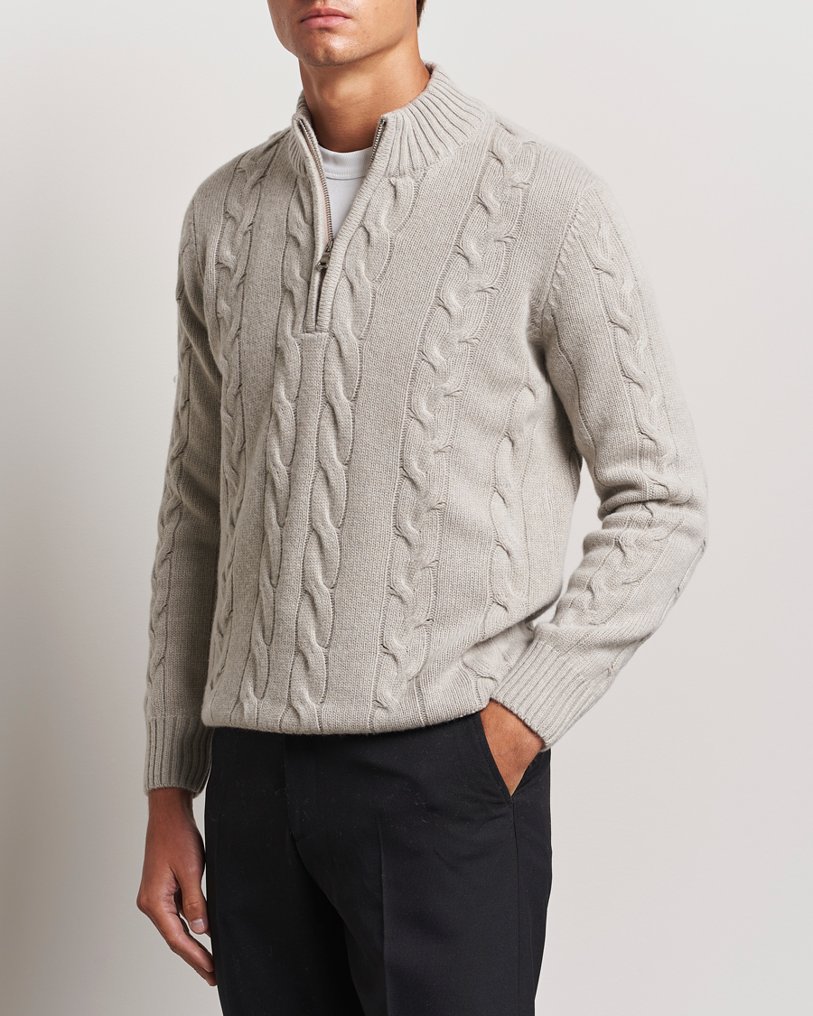 Hombres |  | Oscar Jacobson | Reine Heavy Cable Knitted Half Zip Beige