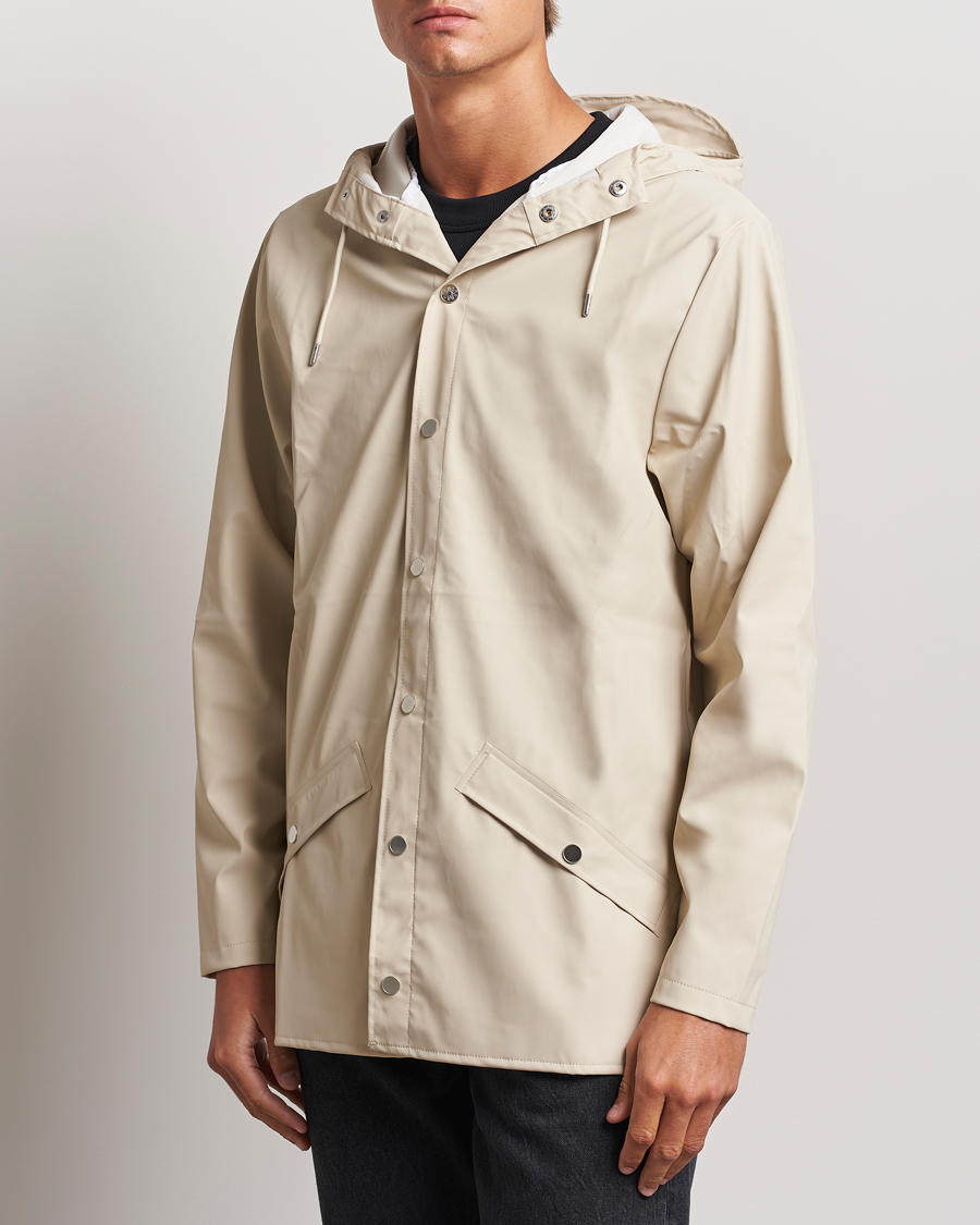 Hombres | Enfrenta la lluvia con estilo | RAINS | Jacket Dune