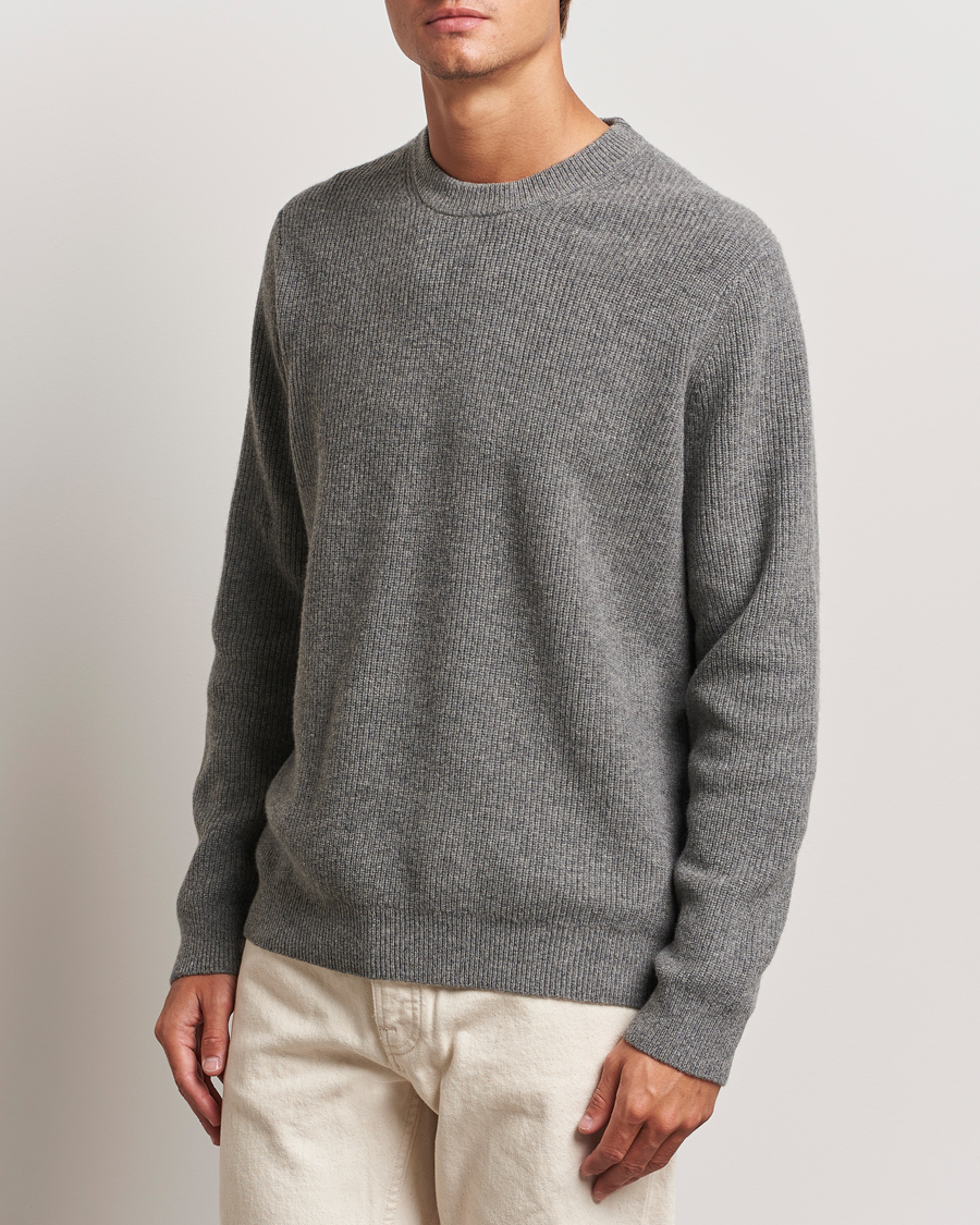 Hombres |  | Samsøe Samsøe | Isaks Knitted Crew Neck Dark Grey Melange