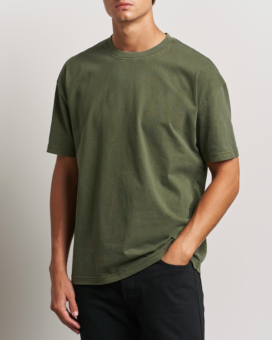 Hombres |  | Samsøe Samsøe | Pigment Dyed Crew Neck T-Shirt Forest Night