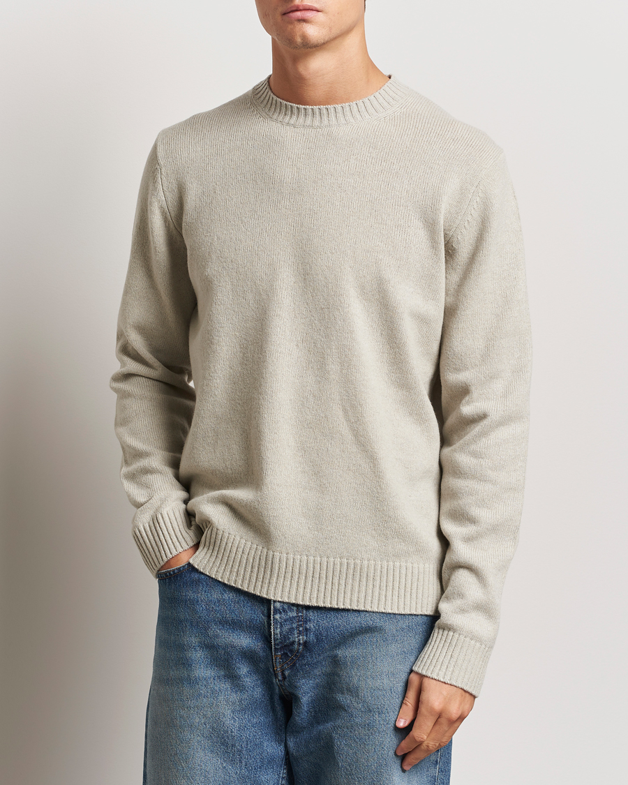 Hombres |  | Samsøe Samsøe | Sylli Wool Crew Neck Abbey Stone