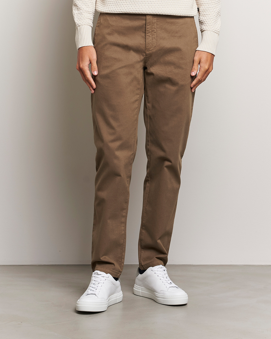 Hombres |  | Tiger of Sweden | Caidon Cotton Chinos October Sage