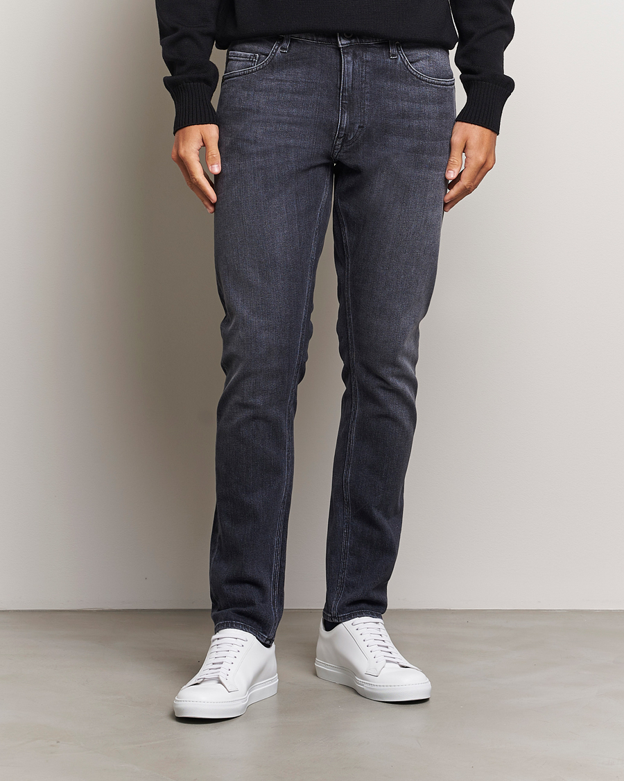 Hombres | Tapered fit | Tiger of Sweden | Pistolero Stretch Cotton Jeans Washed Black