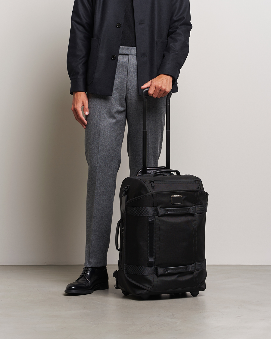 Hombres |  | TUMI | Alpha Bravo Wheeled Duffle Black