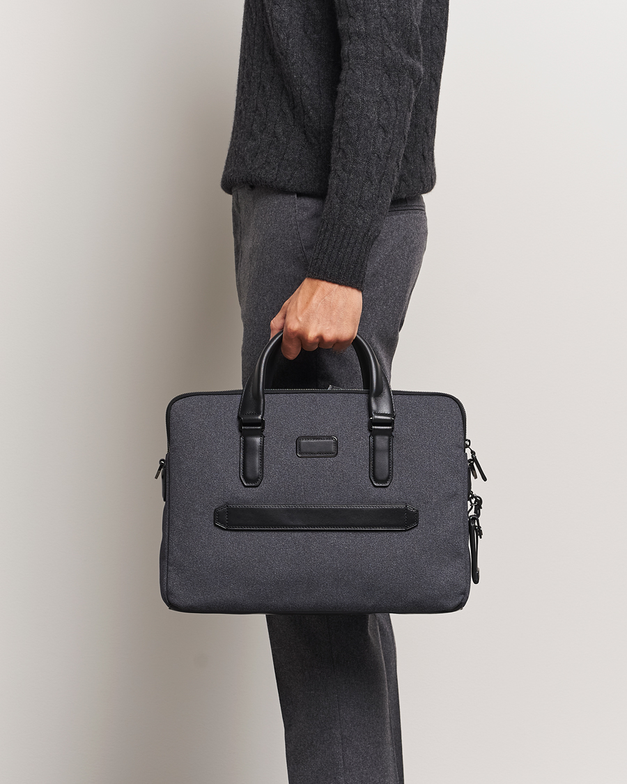 Hombres |  | TUMI | Harrison Sycamore Slim Briefcase Dark Charcoal