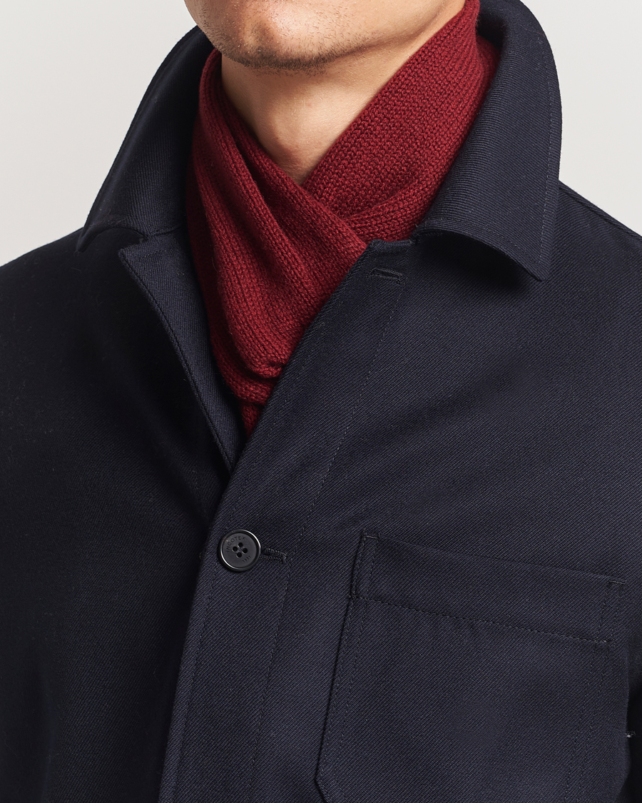 Hombres |  | Piacenza Cashmere | Short Loop Cashmere Scarf Burgundy