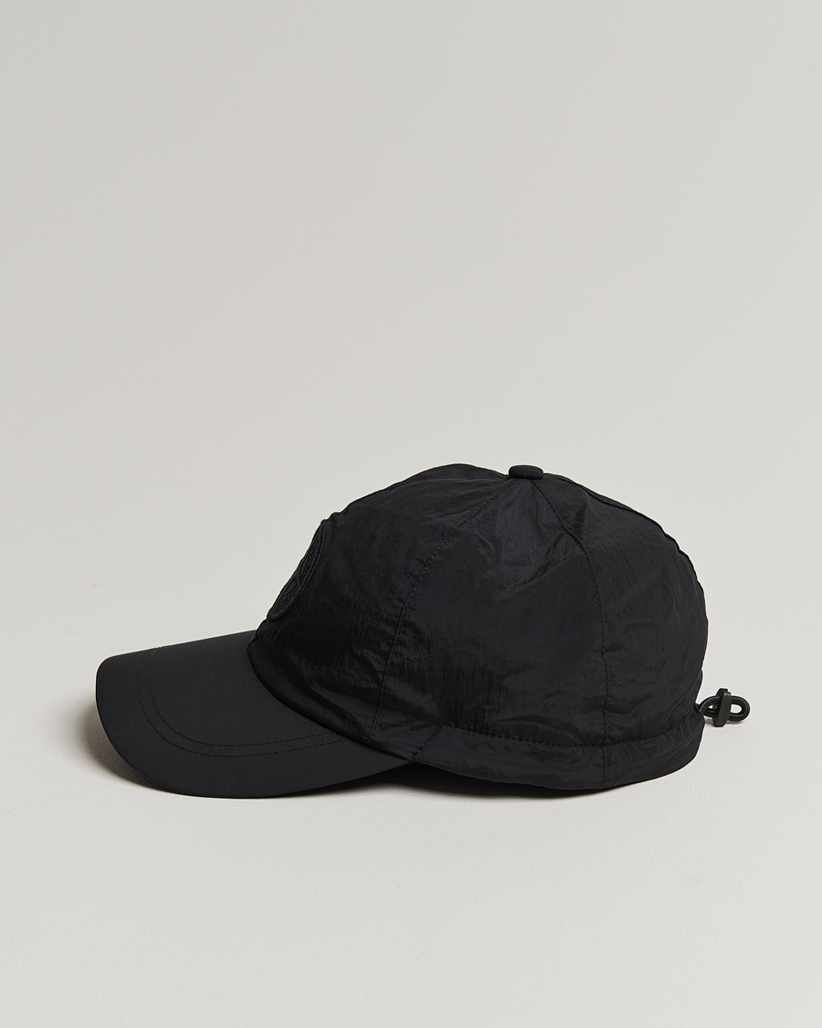 Hombres |  | Stone Island | Nylon Metal Logo Cap Black