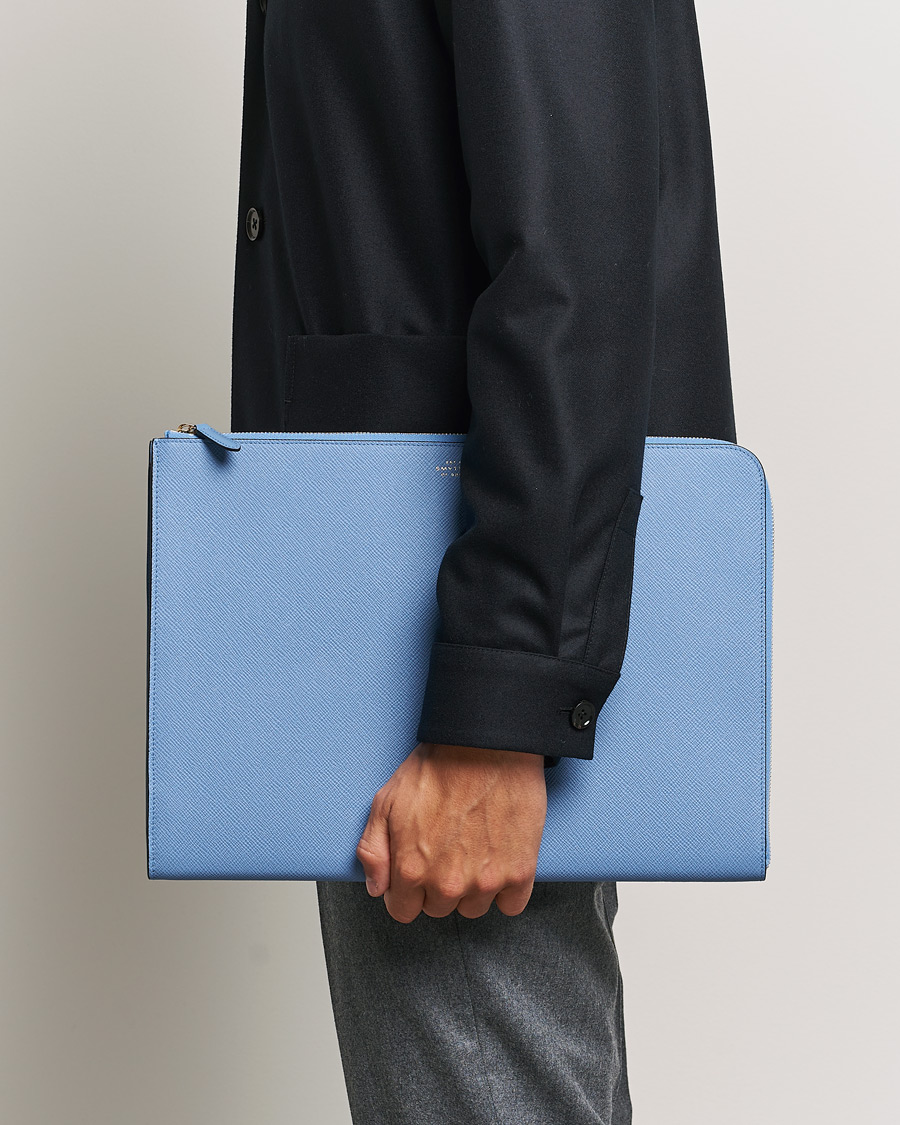 Hombres |  | Smythson | Panama Large Laptop Case Nile Blue