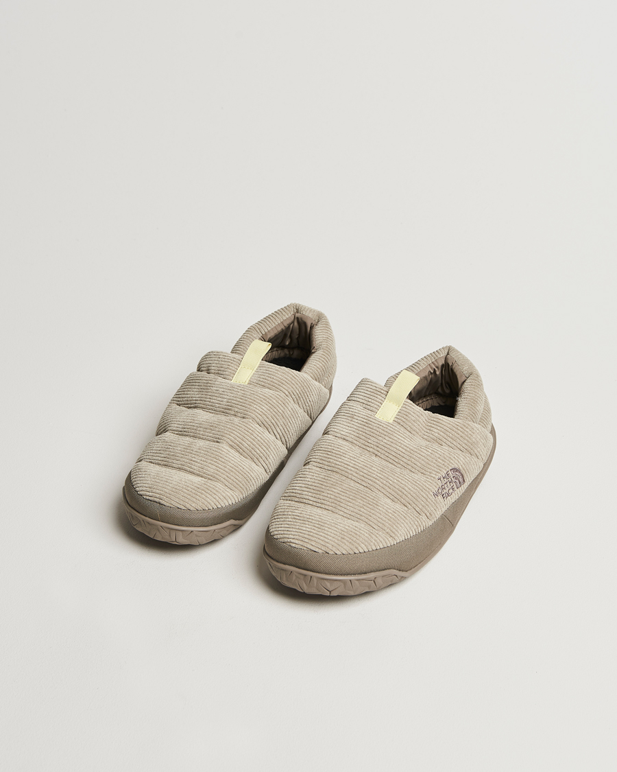 Hombres |  | The North Face | Nuptse Corduroy Mule Beige