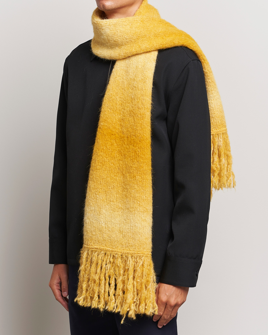 Hombres |  | Sunflower | Ombre Wool Scarf Yellow