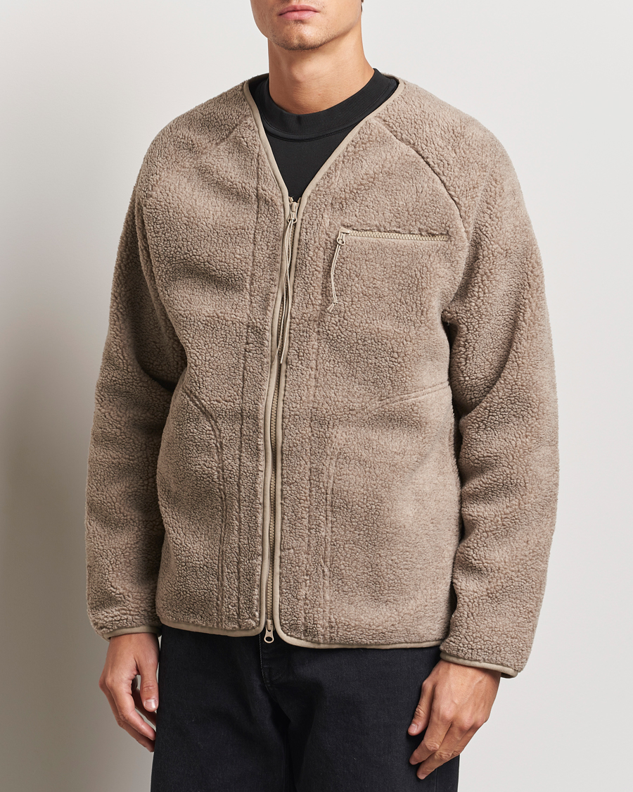 Hombres |  | Peak Performance | Heavy Pile Oversized Cardigan Avid Beige