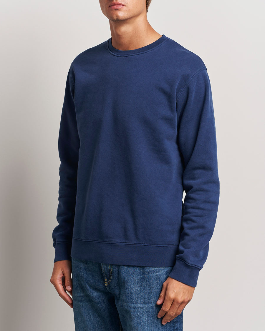 Hombres |  | Colorful Standard | Classic Organic Crew Neck Sweat Marine Blue